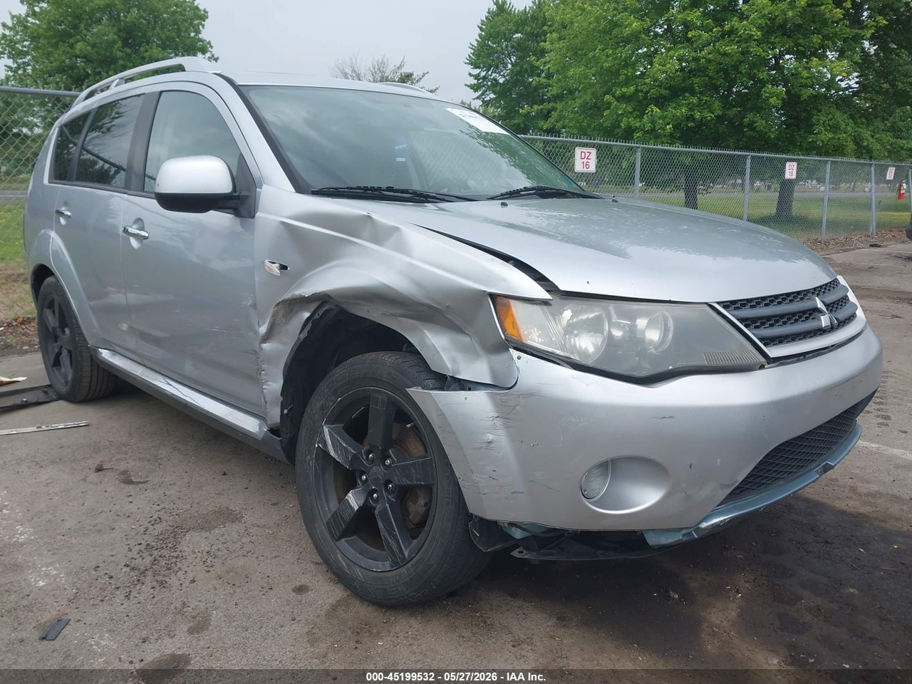 JA4MT31W79Z****** · 2009 MITSUBISHI OUTLANDER SE