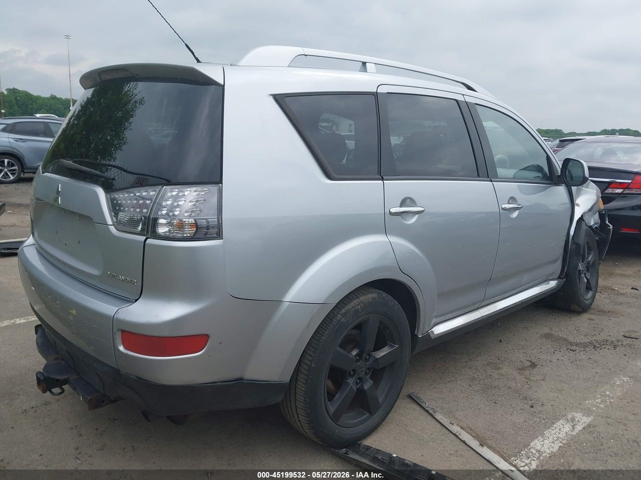 2009 MITSUBISHI OUTLANDER SE · 4/11
