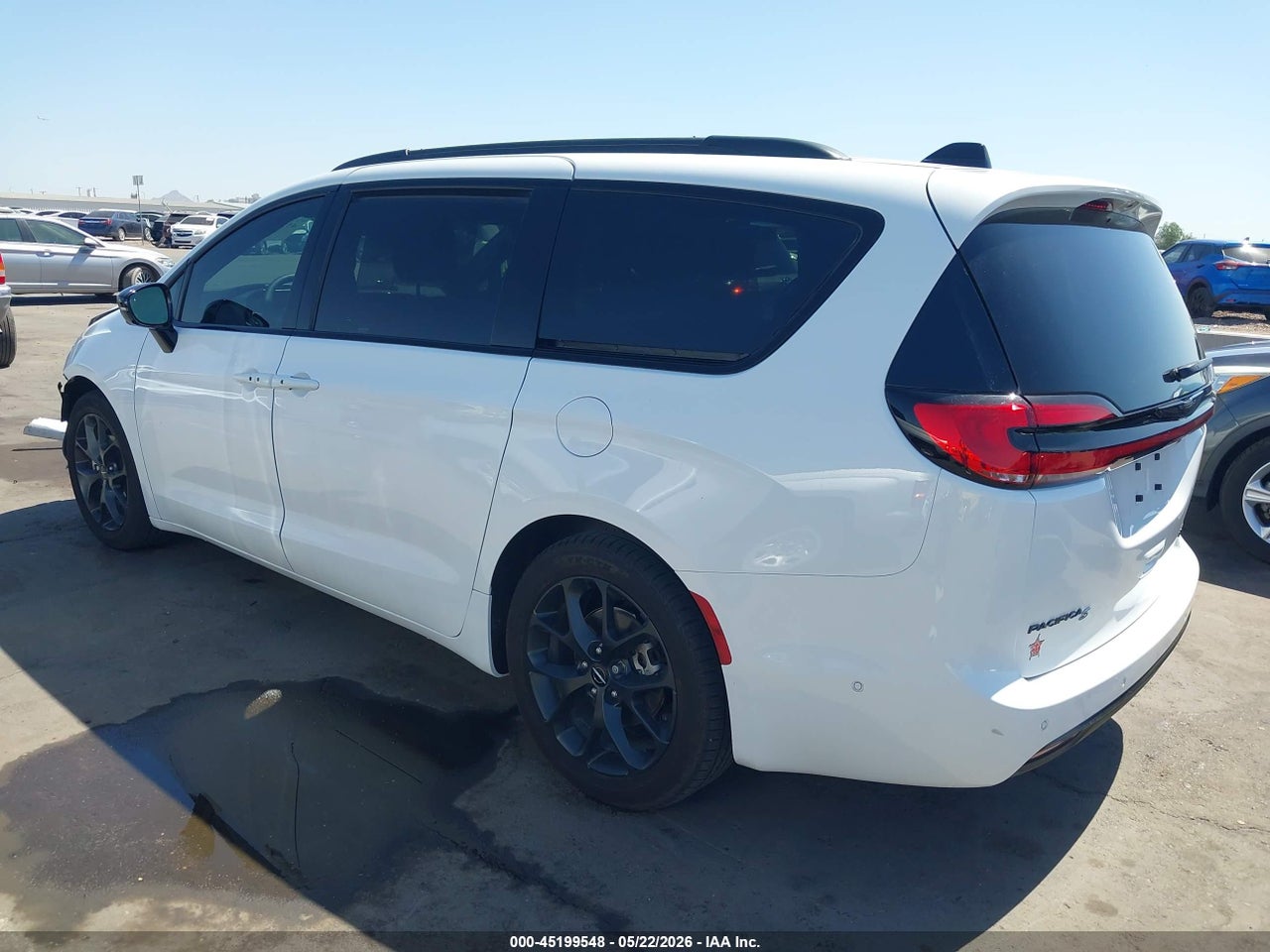 2024 CHRYSLER PACIFICA LIMITED · 3/11