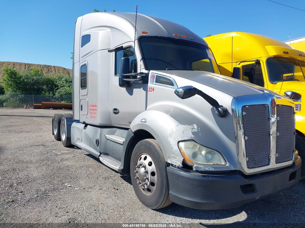 1XKYDP9X7KJ****** · 2019 KENWORTH T680