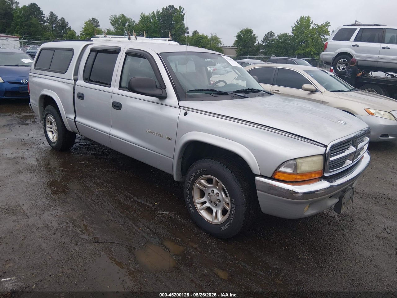 1B7HL48X82S****** · 2002 DODGE DAKOTA SLT