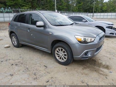 JA4AP3AU6BZ****** · 2011 MITSUBISHI OUTLANDER SPORT ES