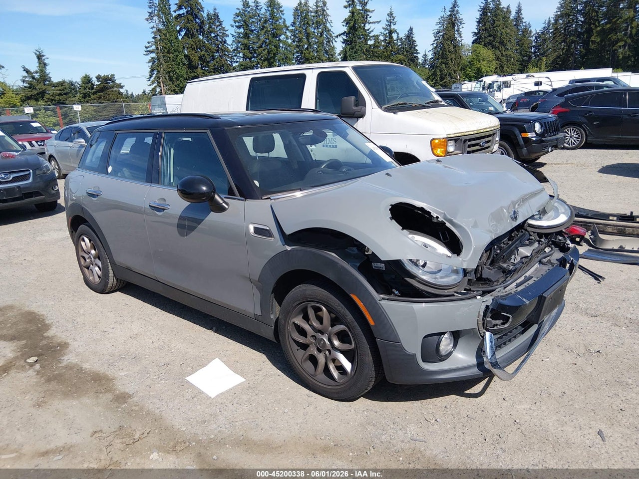 WMWLN5C56G2****** · 2016 MINI CLUBMAN COOPER