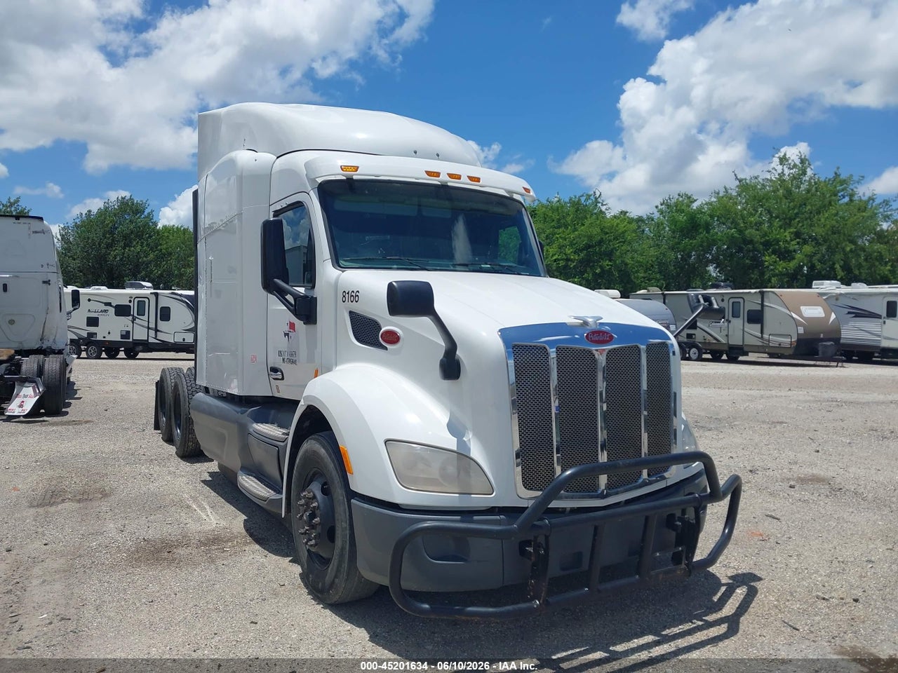 1XPBDP9X6JD****** · 2018 PETERBILT 579