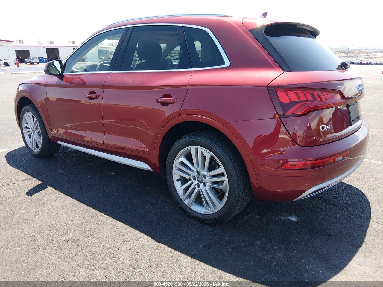 2018 AUDI Q5 2.0T PREMIUM/2.0T TECH PREMIUM · 3/11