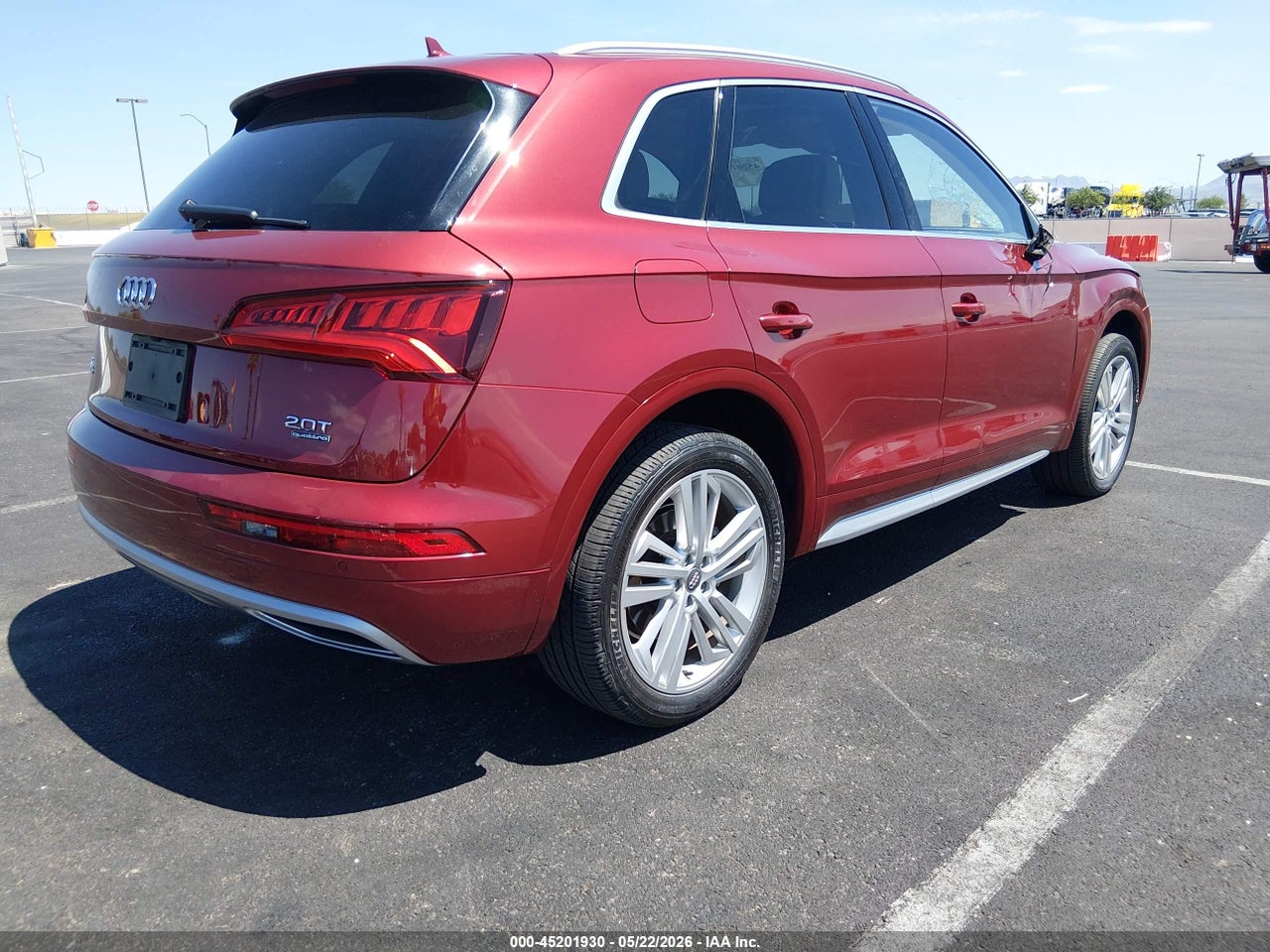 2018 AUDI Q5 2.0T PREMIUM/2.0T TECH PREMIUM · 4/11