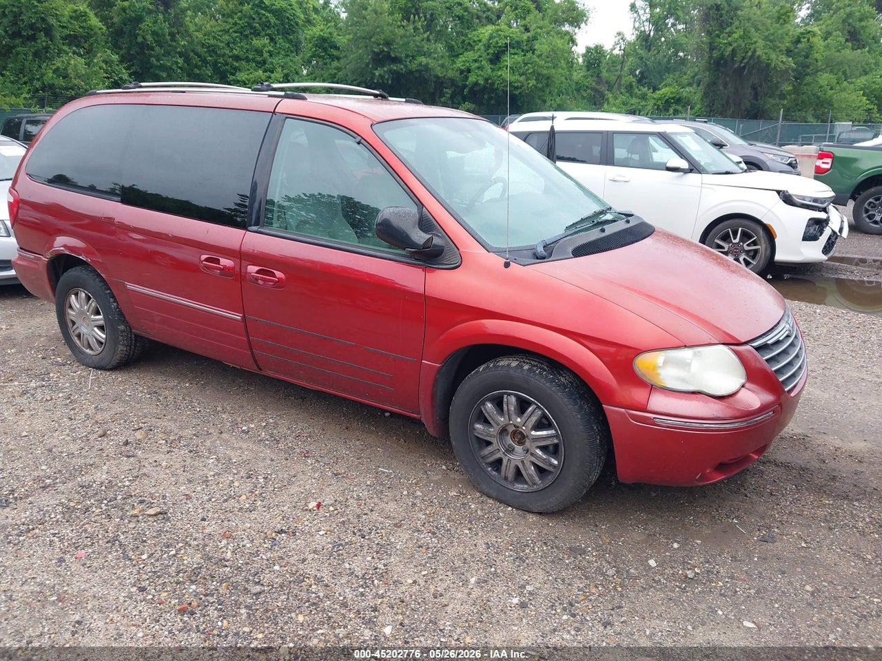 2C8GP64L35R****** · 2005 CHRYSLER TOWN &amp; COUNTRY LIMITED