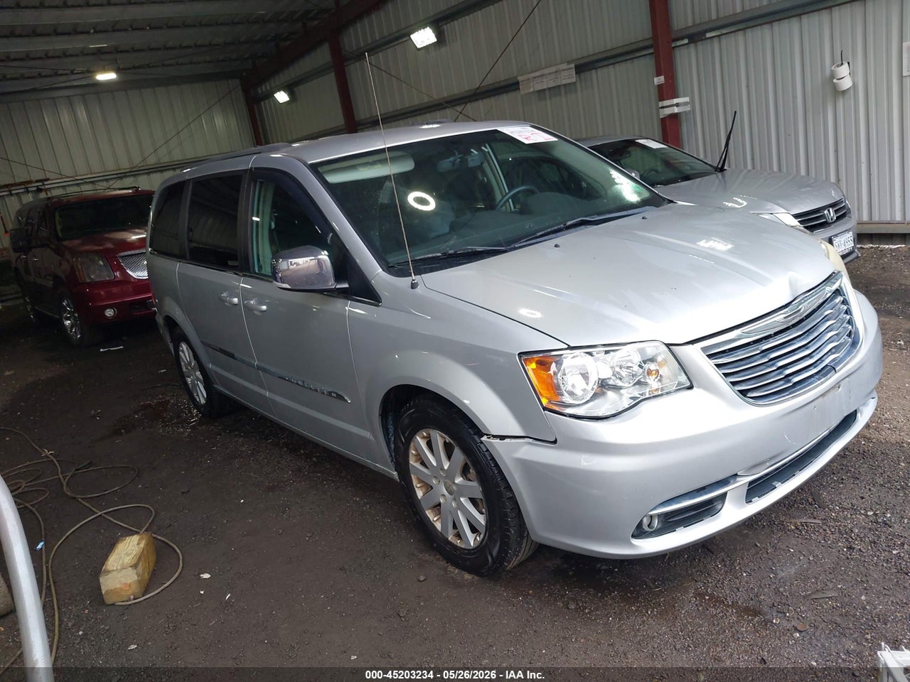2C4RC1CG2CR****** · 2012 CHRYSLER TOWN &amp; COUNTRY TOURING-L