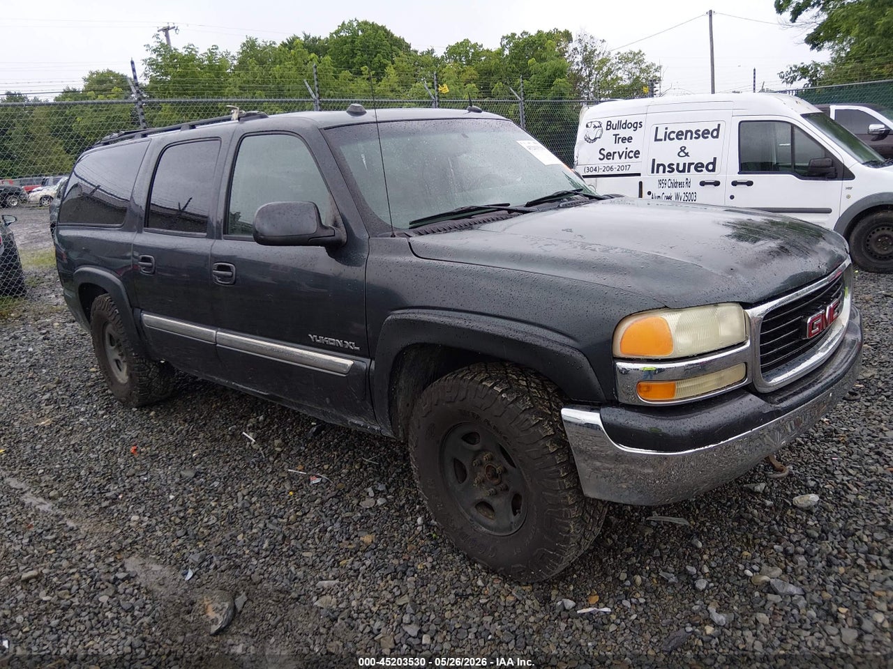 1GKFK16Z84J****** · 2004 GMC YUKON XL 1500 SLT