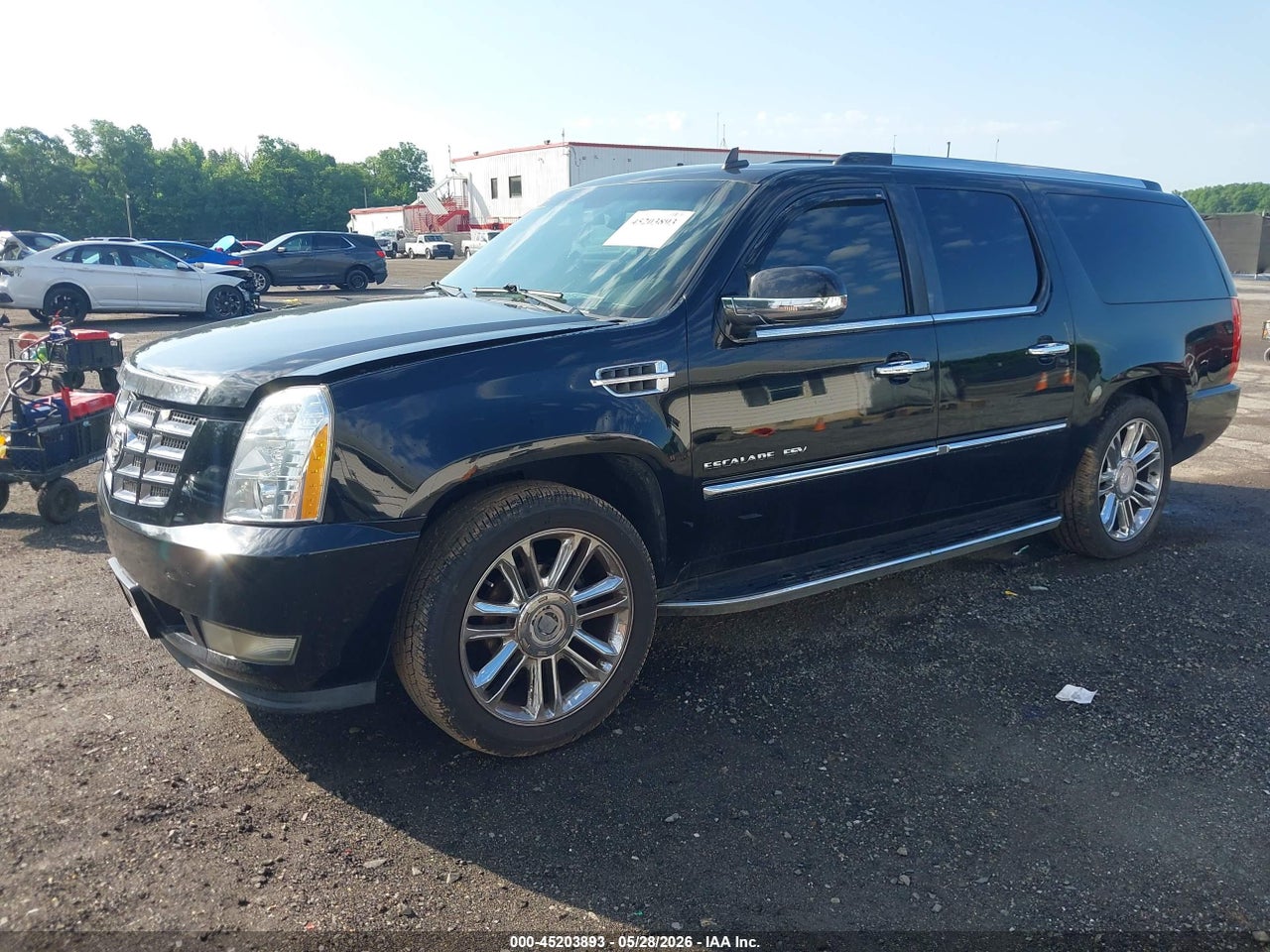 2011 CADILLAC ESCALADE ESV LUXURY · 2/10