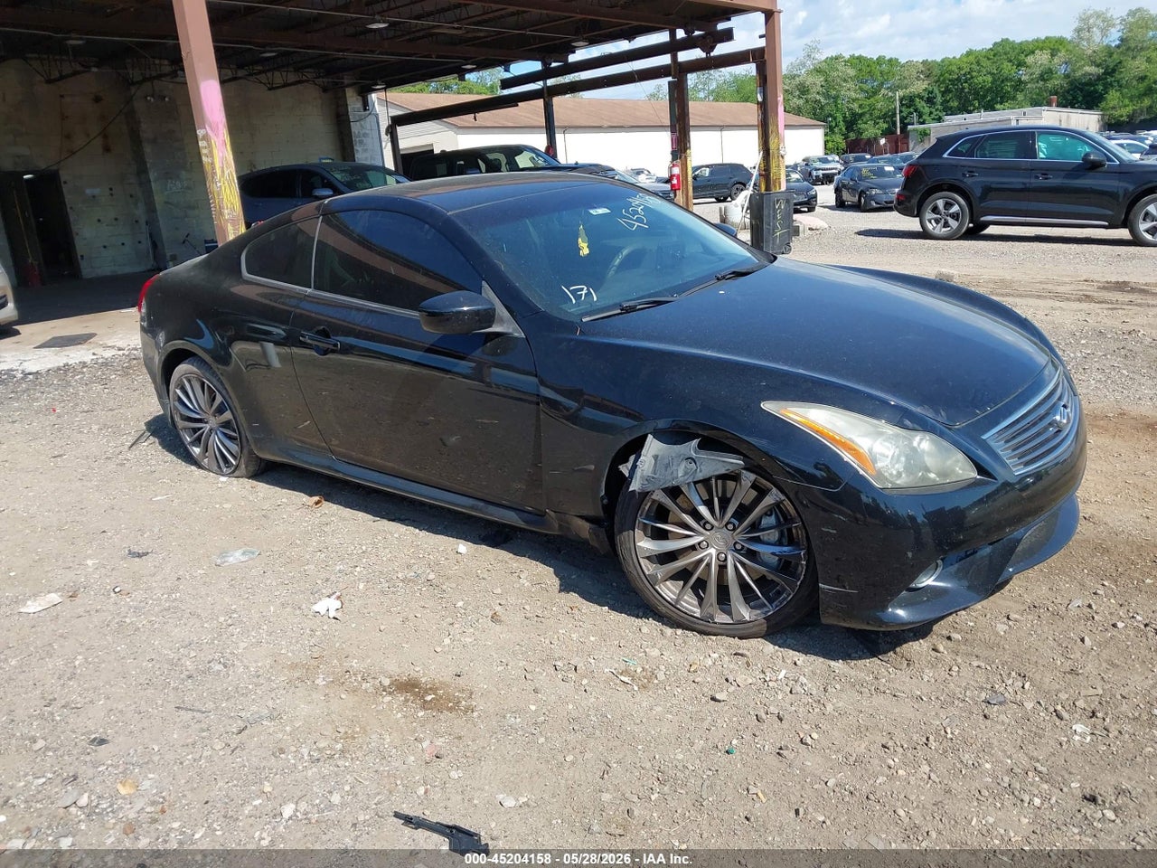 JN1CV6EK7BM****** · 2011 INFINITI G37 JOURNEY