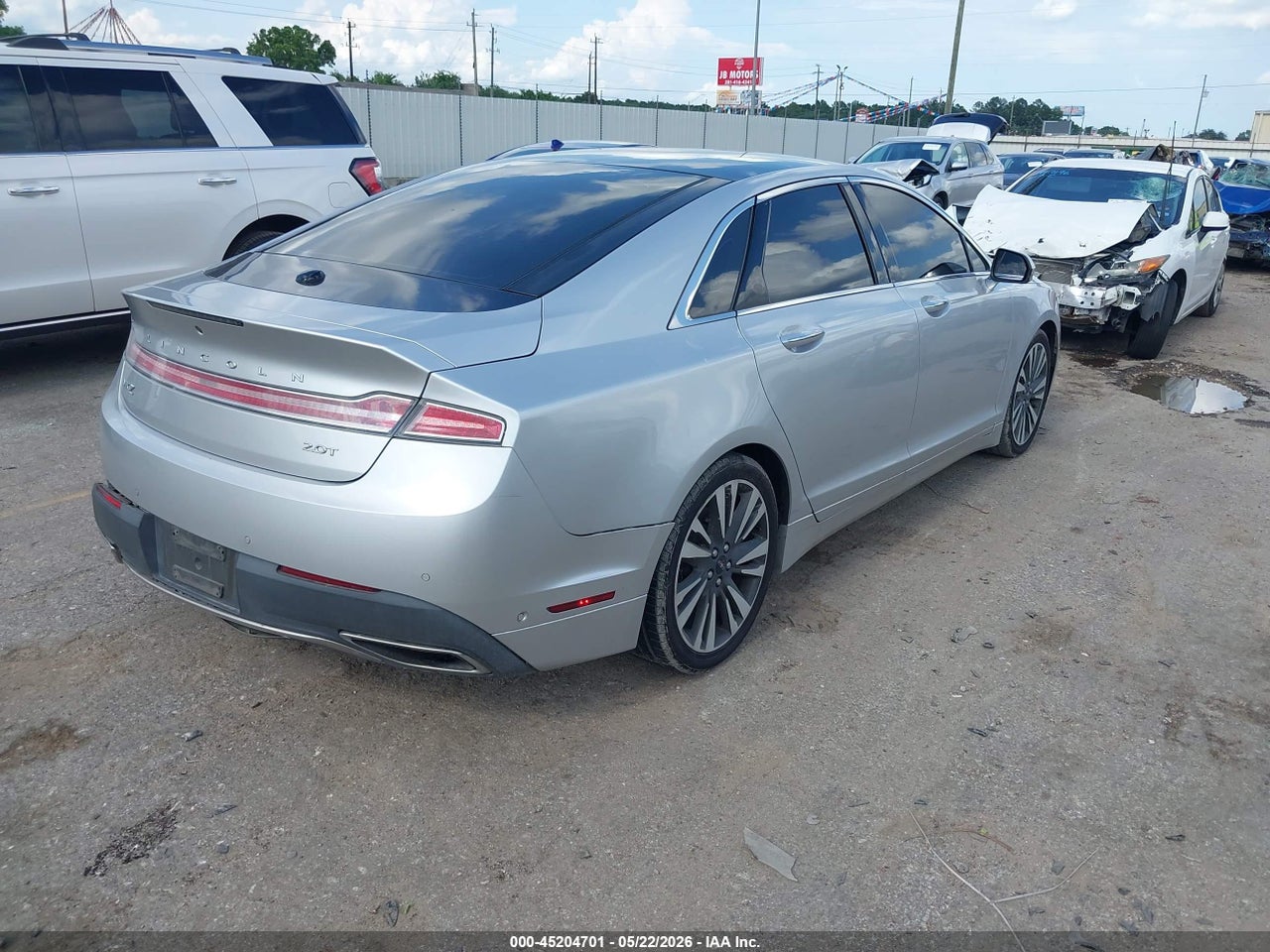 2017 LINCOLN MKZ RESERVE · 4/11
