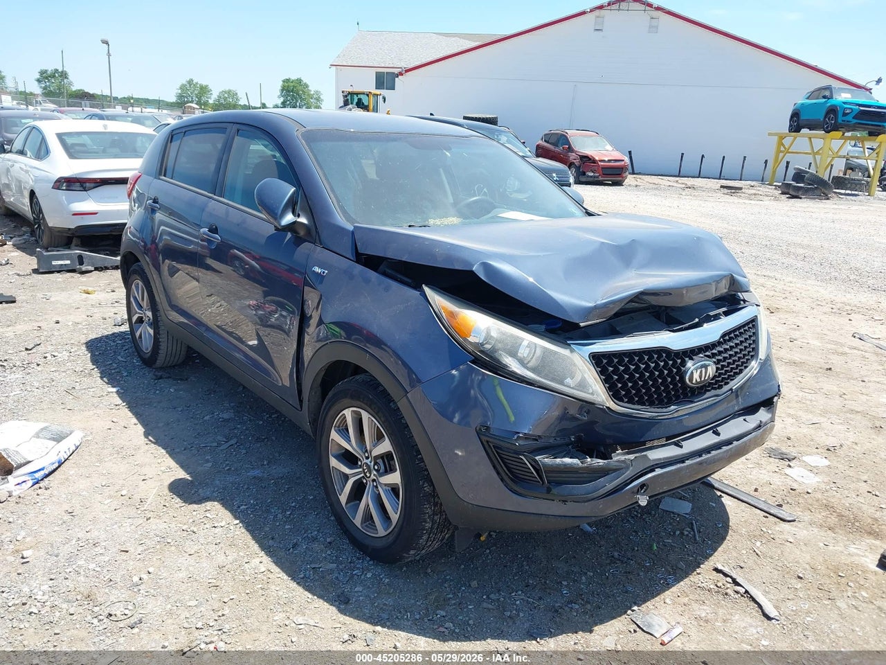 KNDPBCAC7G7****** · 2016 KIA SPORTAGE LX