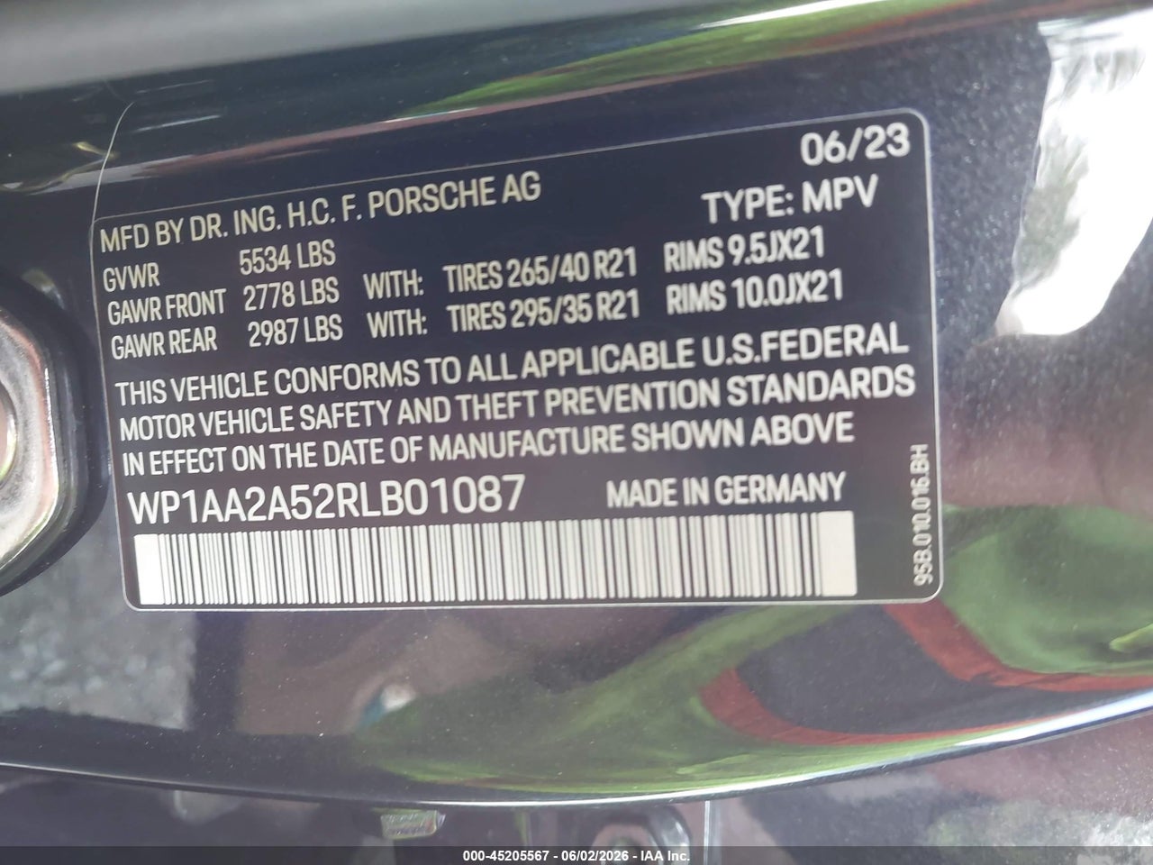WP1AA2A52RL****** · 2024 PORSCHE MACAN T · 9/11