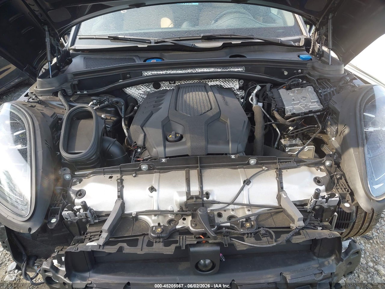 WP1AA2A52RL****** · 2024 PORSCHE MACAN T · 10/11