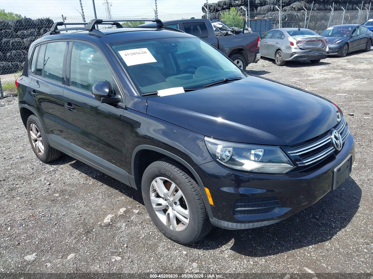 WVGAV7AX9GW****** · 2016 VOLKSWAGEN TIGUAN S