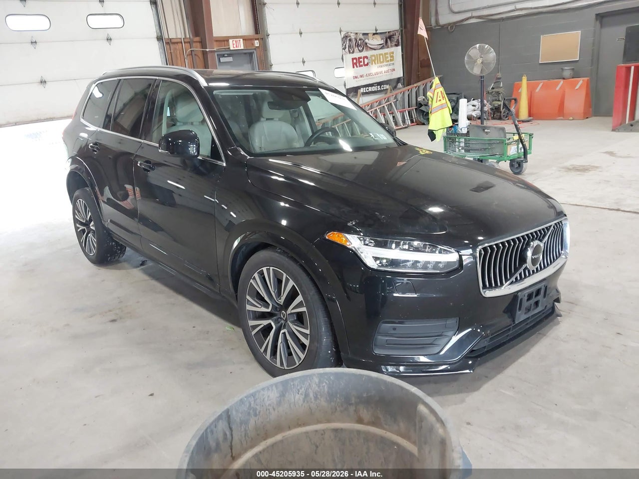 YV4102PK5M1****** · 2021 VOLVO XC90 T5 MOMENTUM 7 PASSENGER