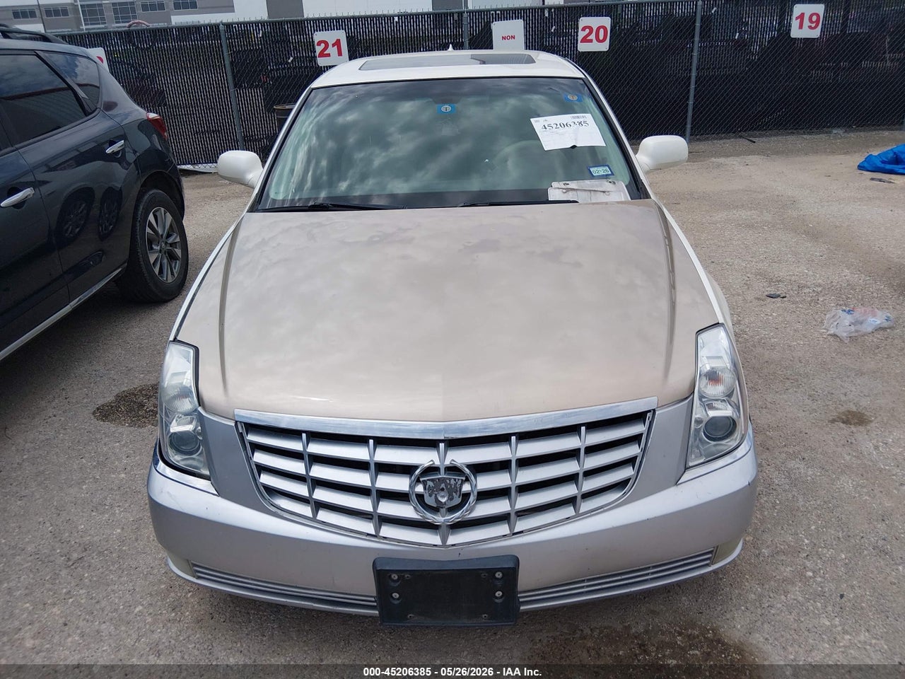 2011 CADILLAC DTS LUXURY COLLECTION · 6/11