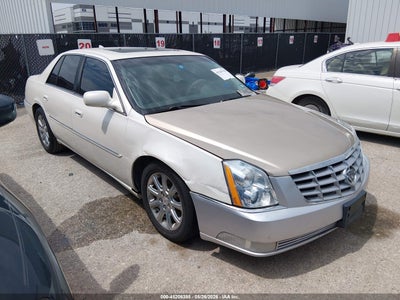 2011 CADILLAC DTS LUXURY COLLECTION