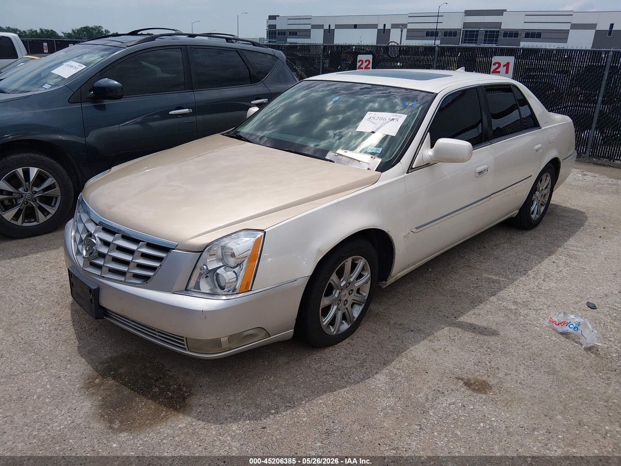 2011 CADILLAC DTS LUXURY COLLECTION · 2/11