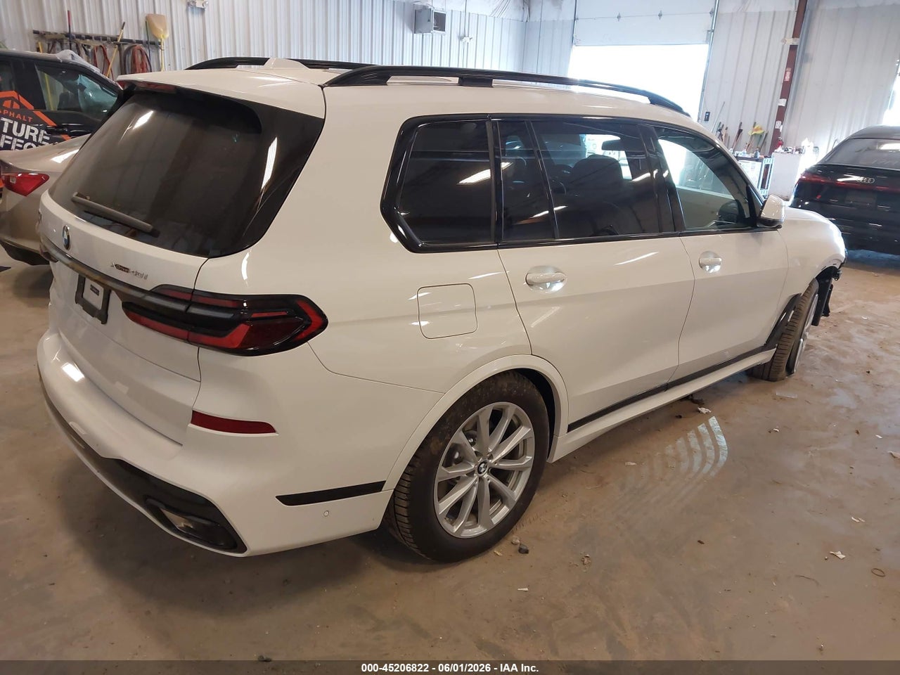 2026 BMW X7 XDRIVE40I · 4/11