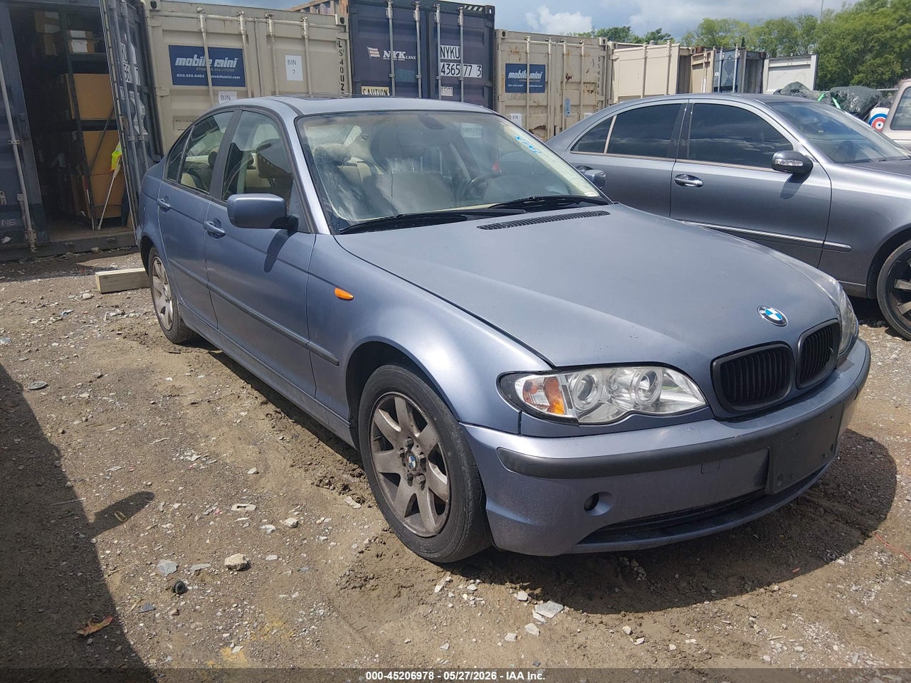 WBAET37414N****** · 2004 BMW 325I