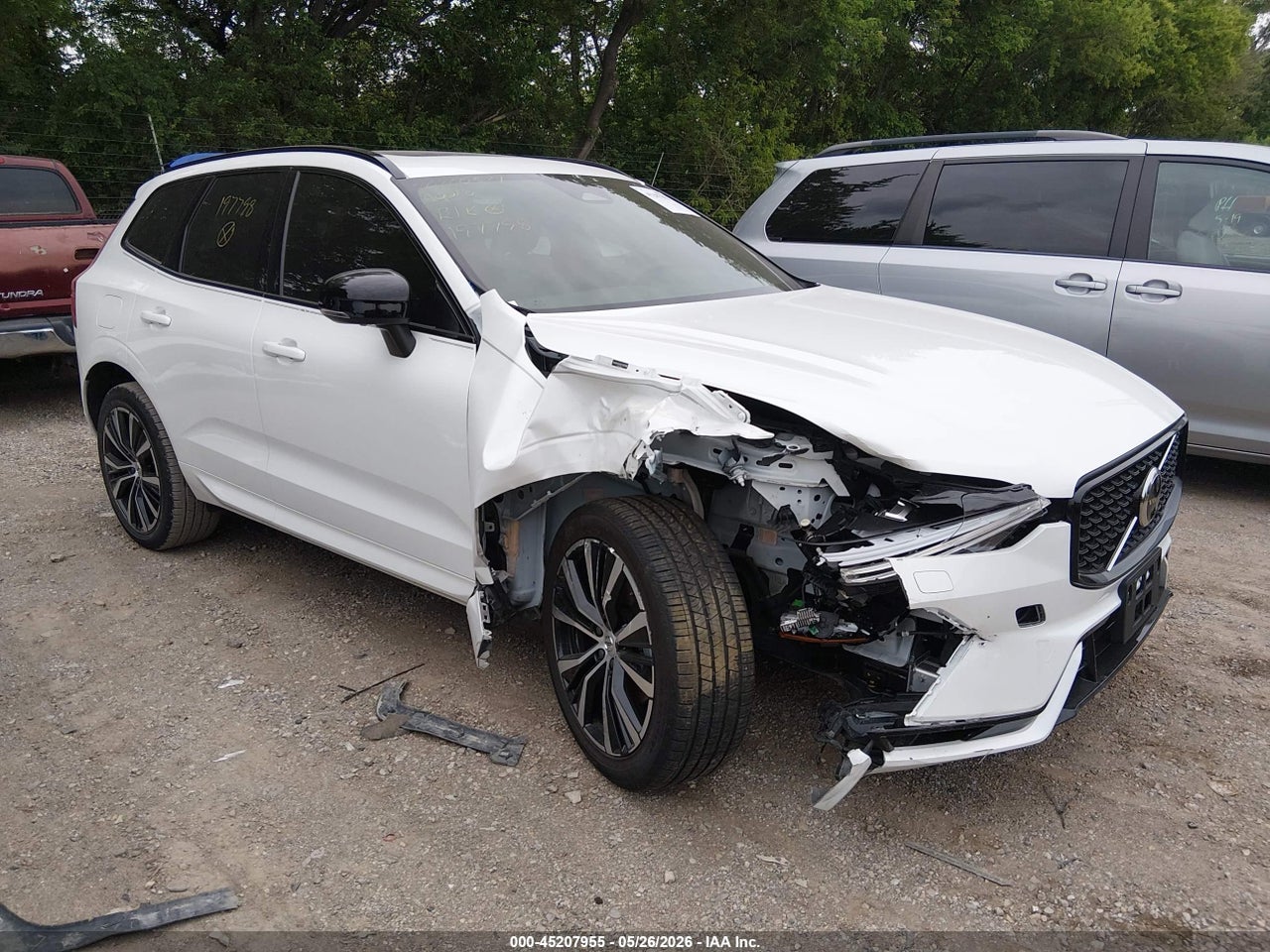YV4M12RC9S1****** · 2025 VOLVO XC60 B5 PLUS