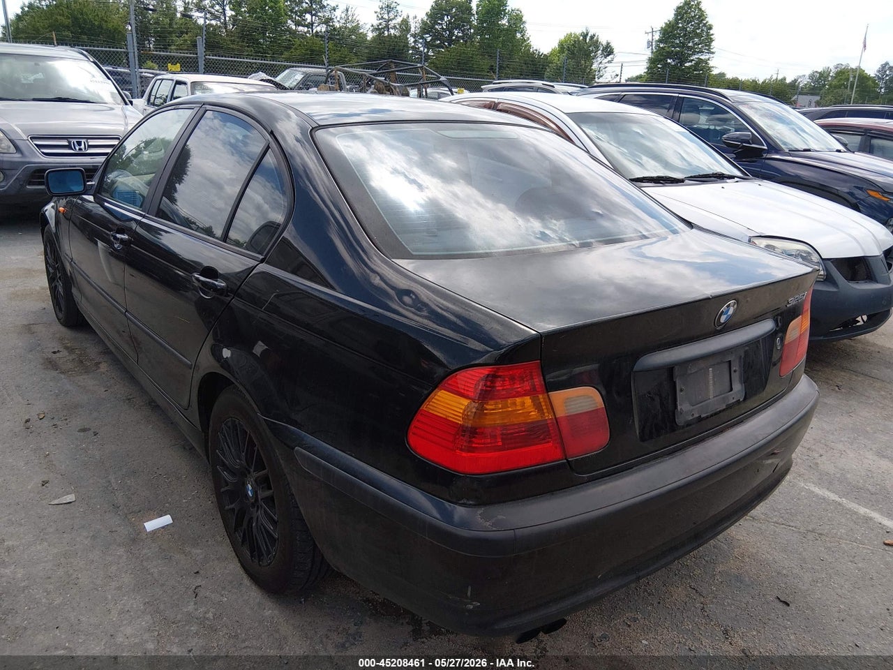 2003 BMW 325I   · 3/11