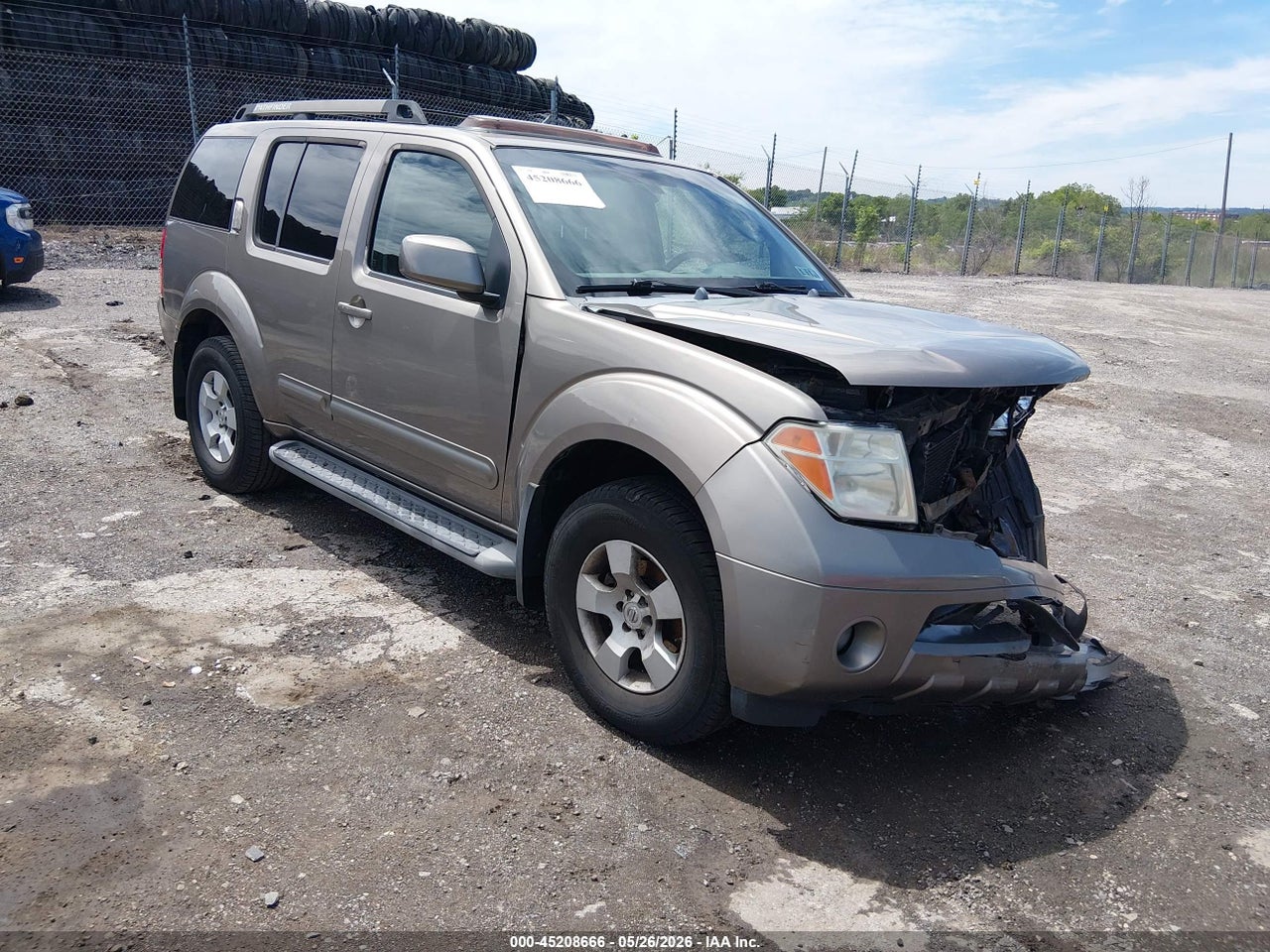 5N1AR18WX5C****** · 2005 NISSAN PATHFINDER SE