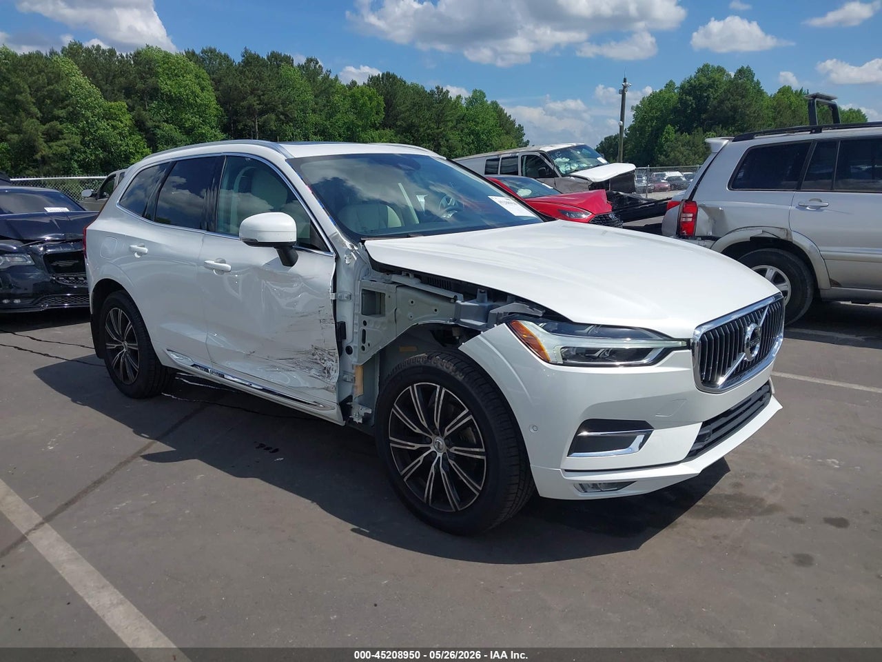 LYV102RL1KB****** · 2019 VOLVO XC60 T5 INSCRIPTION