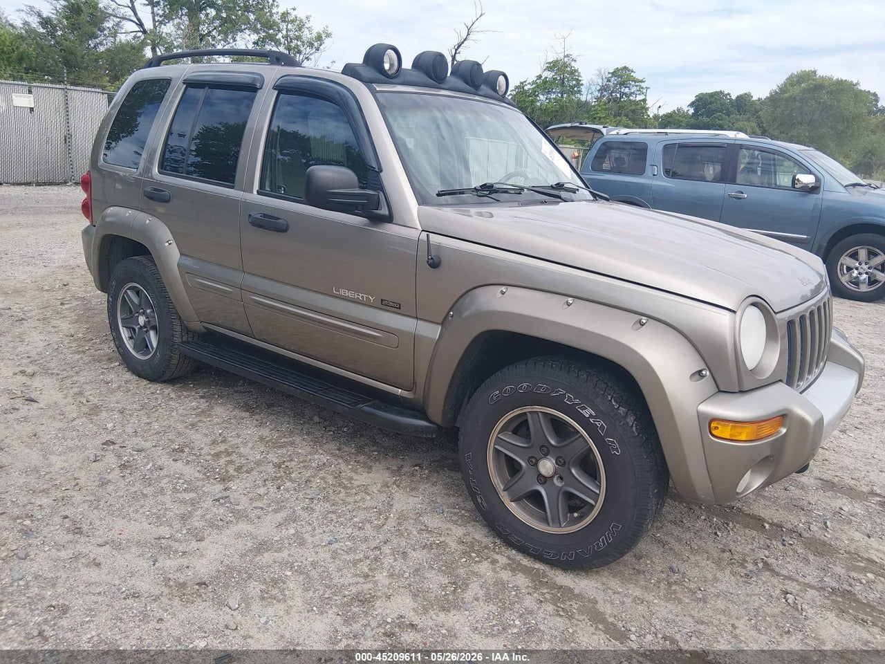 1J4GL38K32W****** · 2002 JEEP LIBERTY RENEGADE