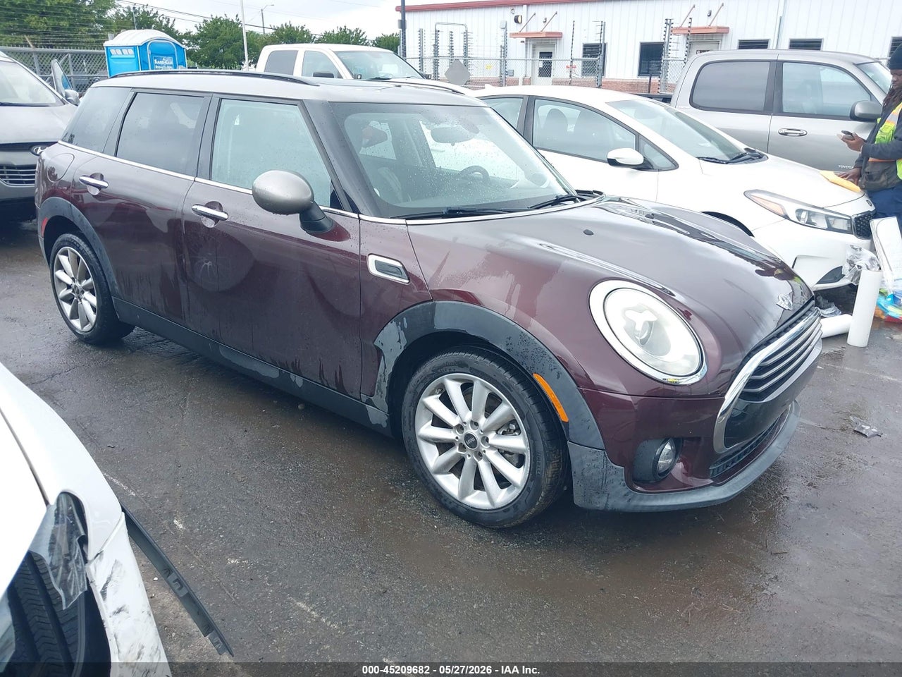 WMWLN5C33H2****** · 2017 MINI CLUBMAN COOPER