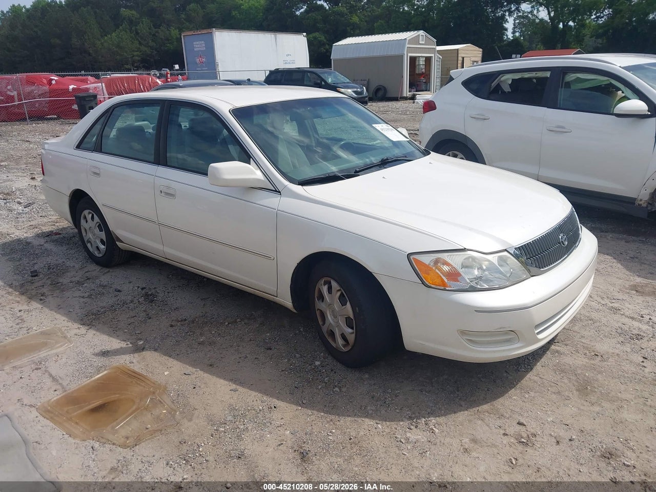 4T1BF28B5YU****** · 2000 TOYOTA AVALON XL
