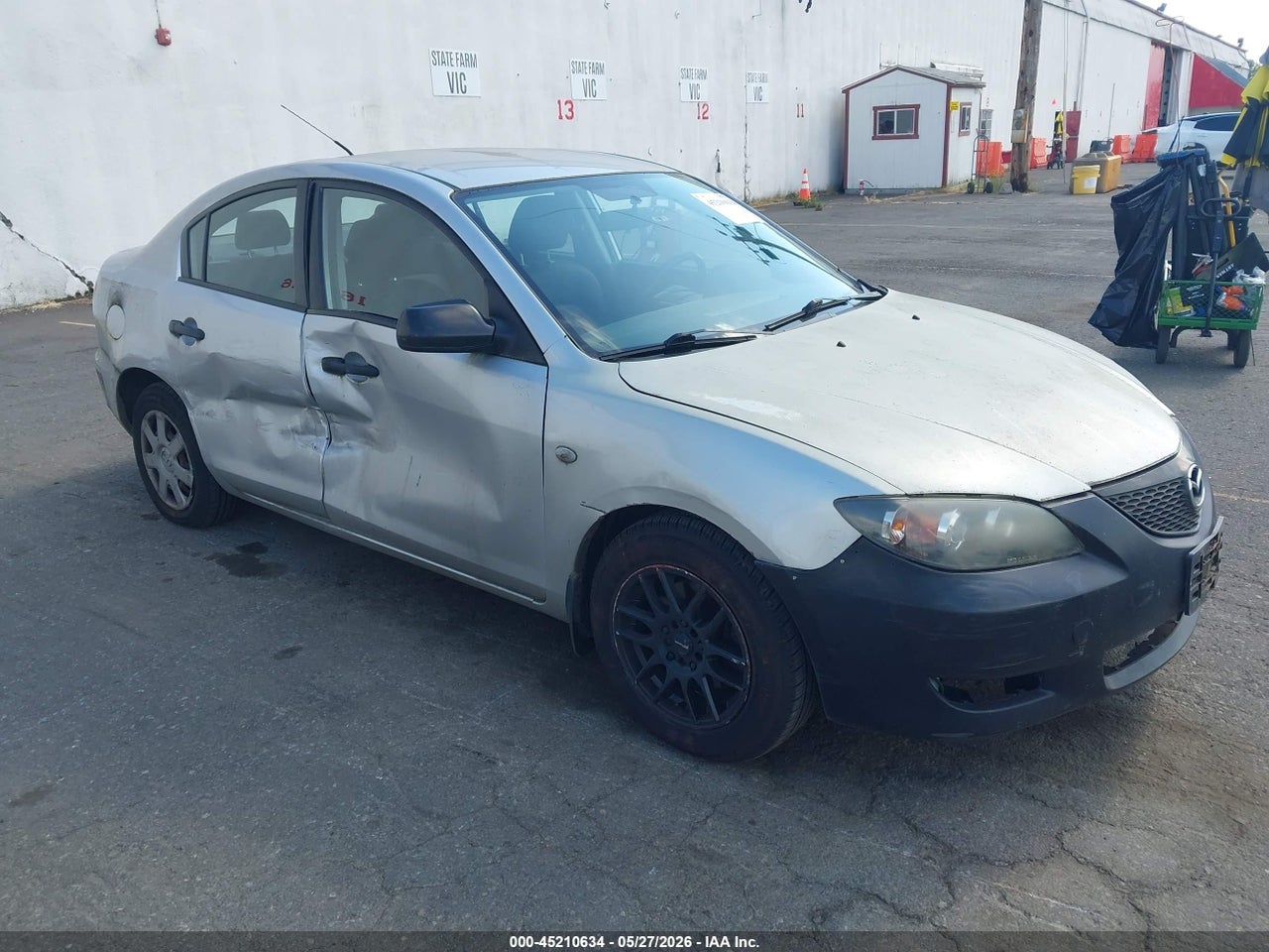 JM1BK12F261****** · 2006 MAZDA MAZDA3 I