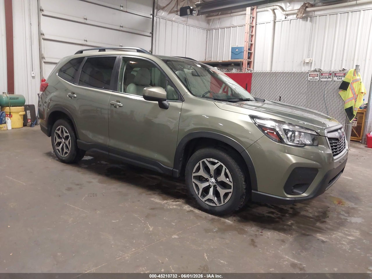 JF2SKAEC0KH****** · 2019 SUBARU FORESTER PREMIUM