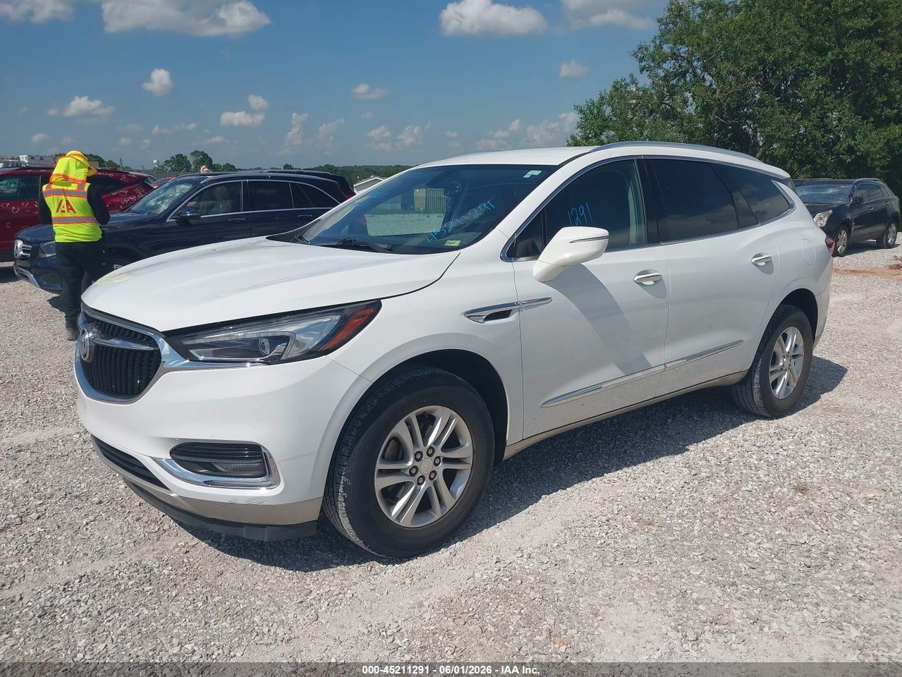 2020 BUICK ENCLAVE FWD ESSENCE · 2/11