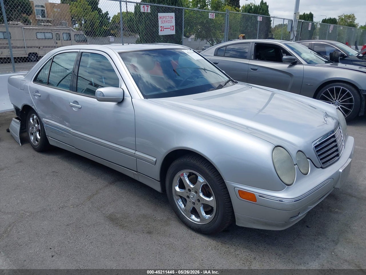WDBJF65J62B****** · 2002 MERCEDES-BENZ E 320 SPECIAL EDITION