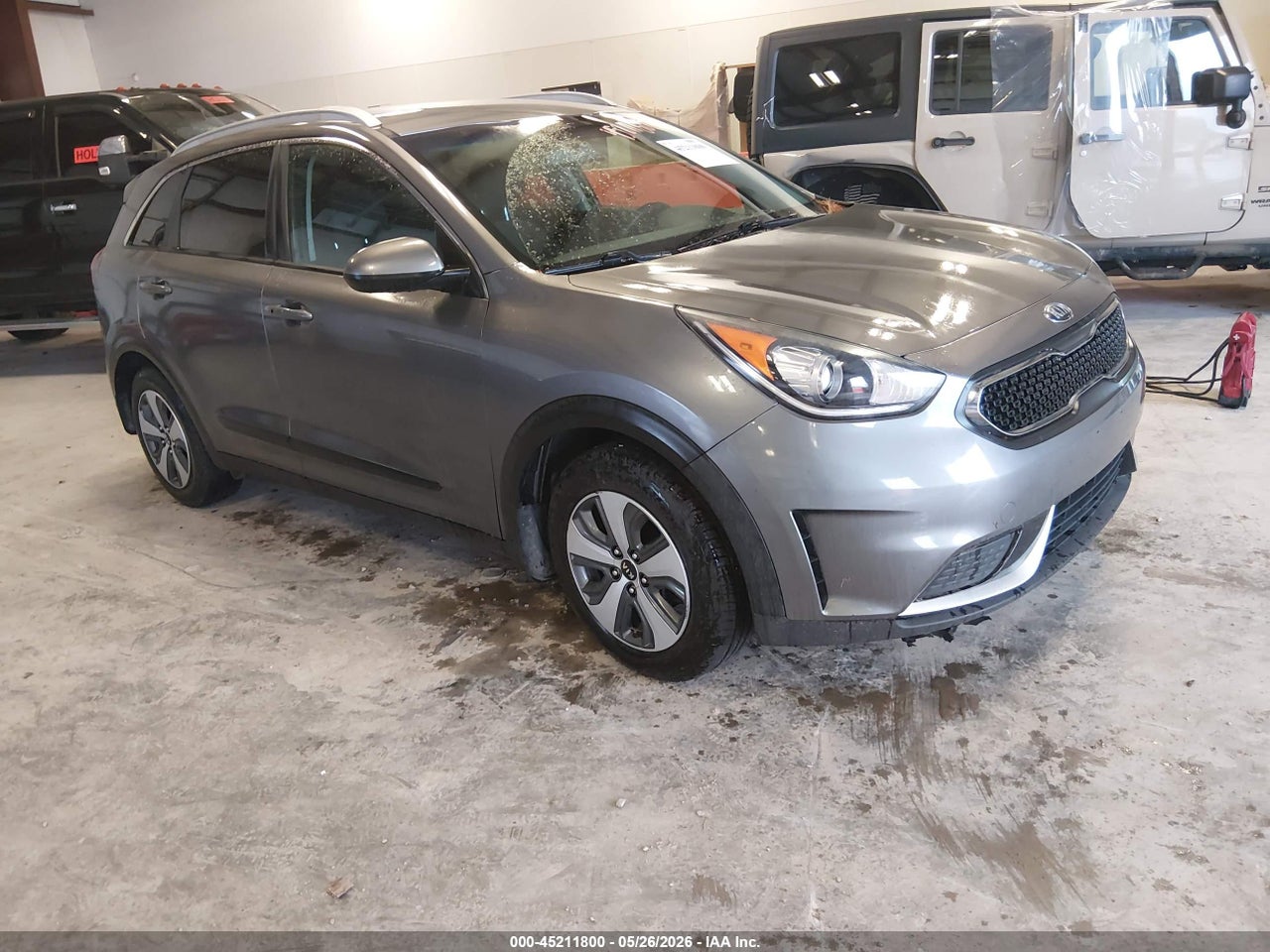 KNDCB3LC5H5****** · 2017 KIA NIRO LX
