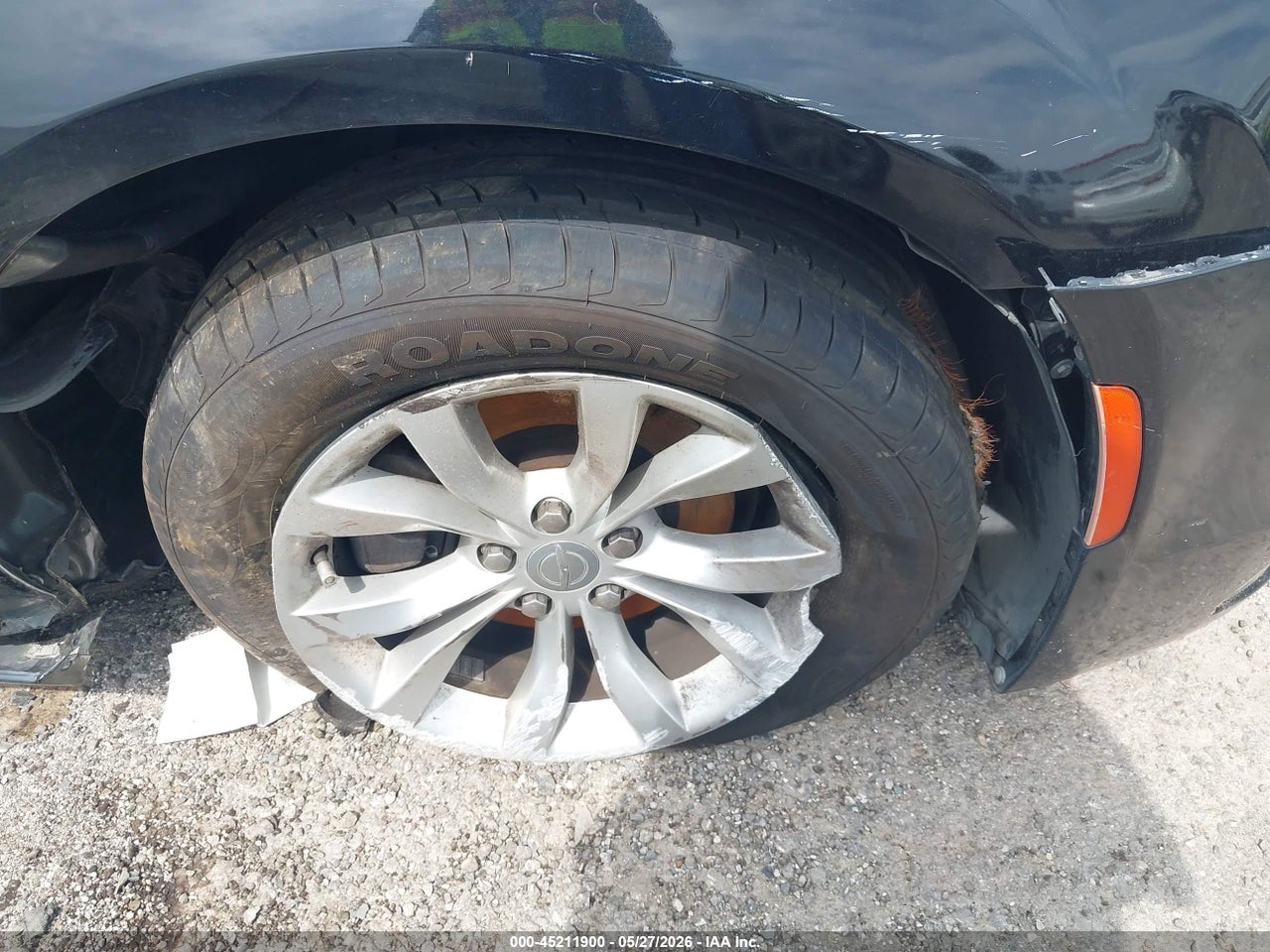 2015 CHRYSLER 300 LIMITED · 6/11