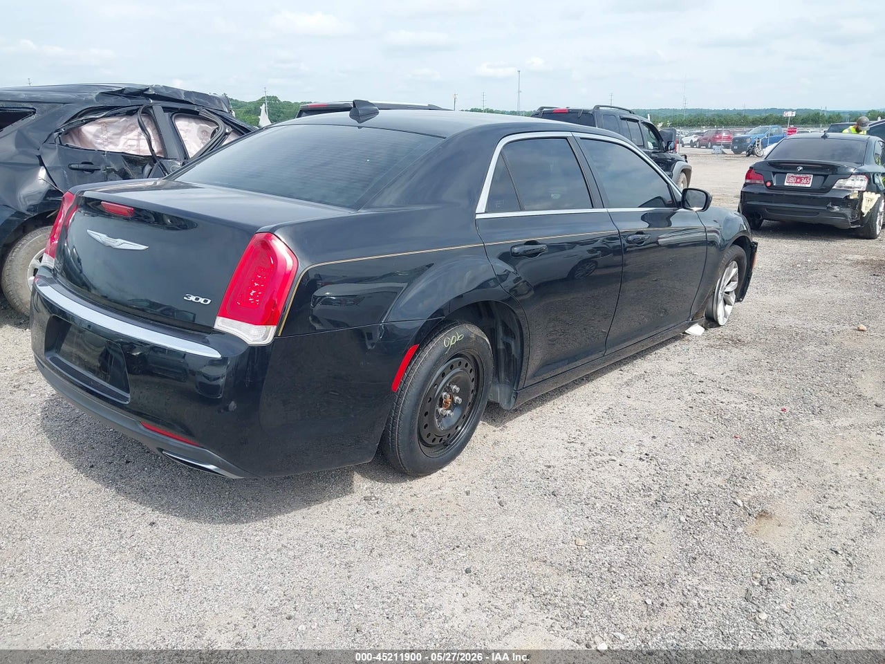 2015 CHRYSLER 300 LIMITED · 4/11