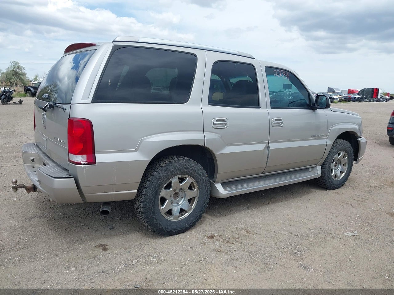 2005 CADILLAC ESCALADE STANDARD · 4/11