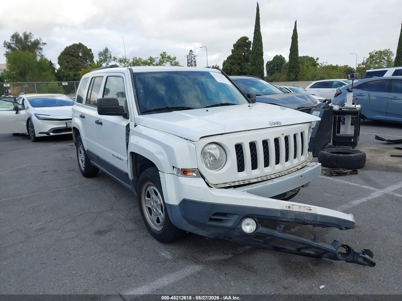 1C4NJPBAXFD****** · 2015 JEEP PATRIOT SPORT
