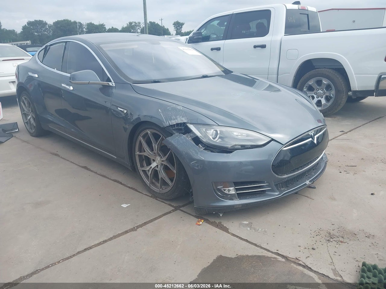 5YJSA1H12EF****** · 2014 TESLA MODEL S P85