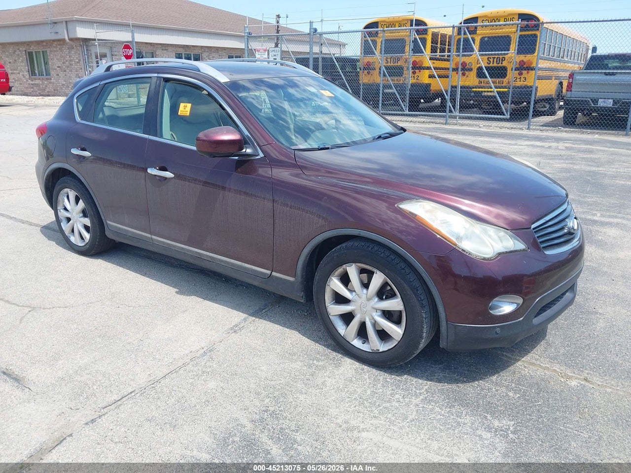 JN1AJ0HP6BM****** · 2011 INFINITI EX35 JOURNEY