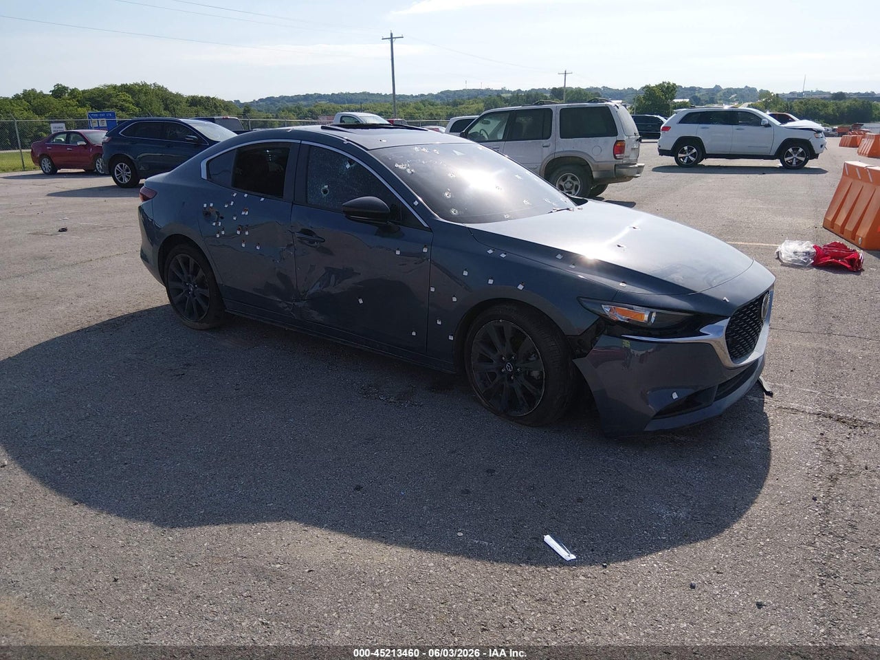 3MZBPACM4PM****** · 2023 MAZDA MAZDA3 2.5 S CARBON EDITION