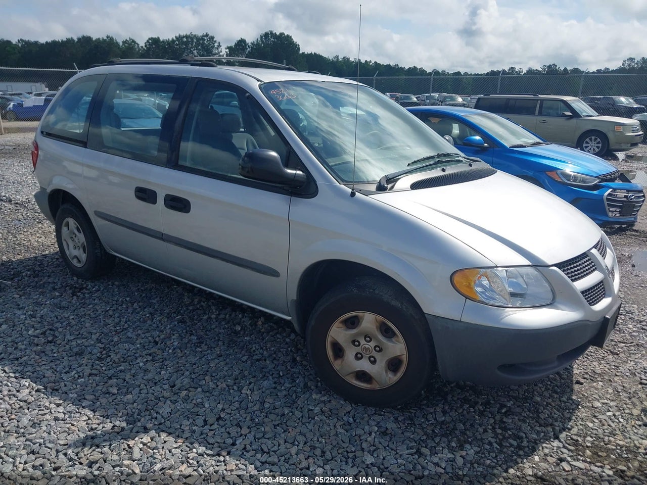 1D8GP25B93B****** · 2003 DODGE CARAVAN SE