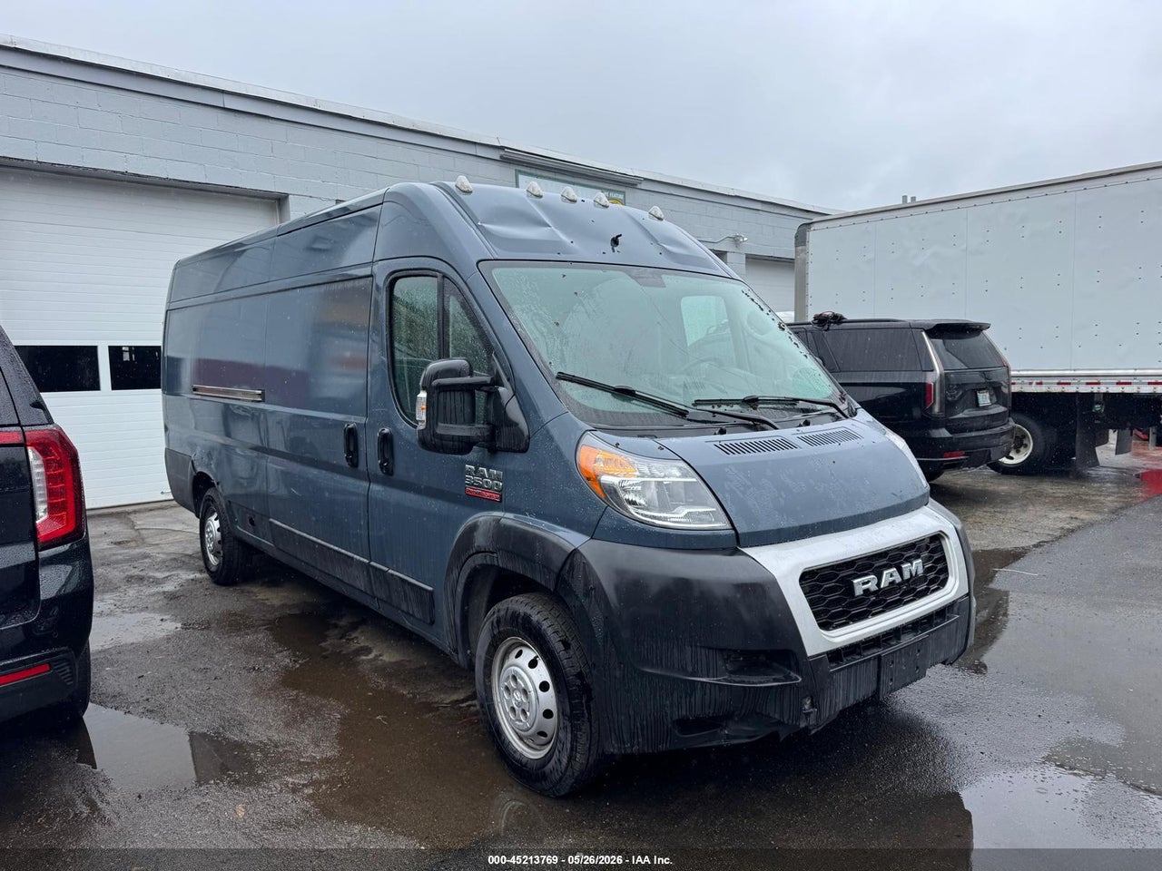 3C6URVJG5KE****** · 2019 RAM PROMASTER 3500 CARGO VAN HIGH ROOF 159 WB EXT