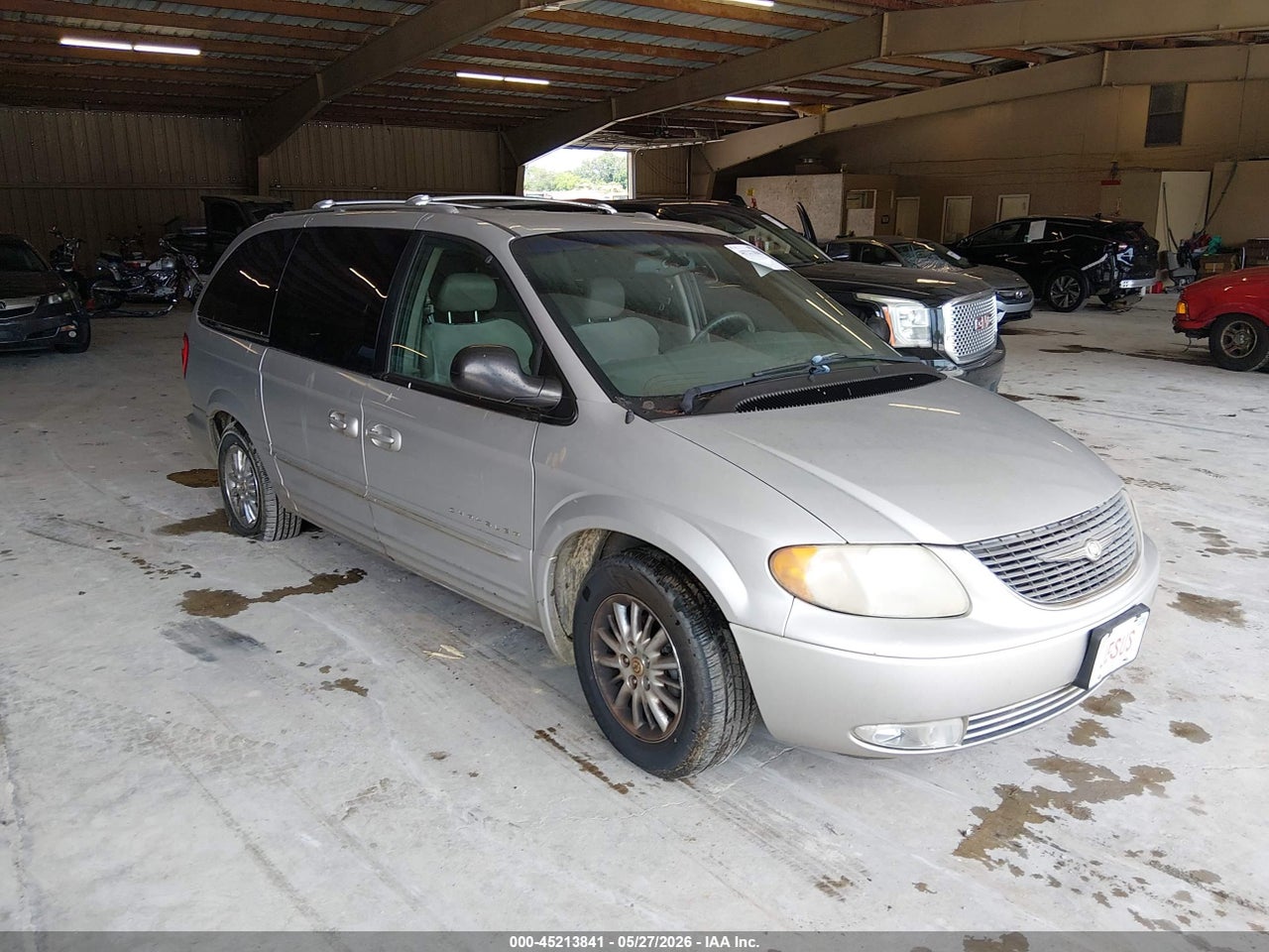 2C8GP64L91R****** · 2001 CHRYSLER TOWN &amp; COUNTRY LIMITED