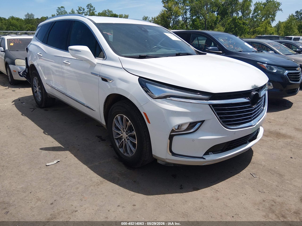 5GAERBKW0NJ****** · 2022 BUICK ENCLAVE FWD ESSENCE