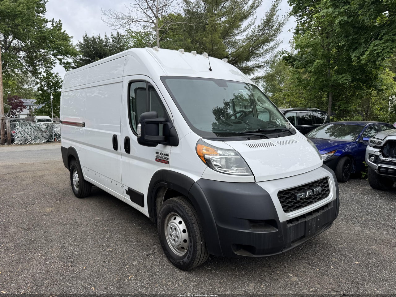 3C6TRVCG7KE****** · 2019 RAM PROMASTER 2500 HIGH ROOF 136 WB